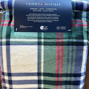 Tommy Hilfiger